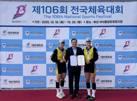 무타페어 출전팀. (왼쪽부터) 김하영 선수, BPA 정원동 경영본부장, 조선형 선수.