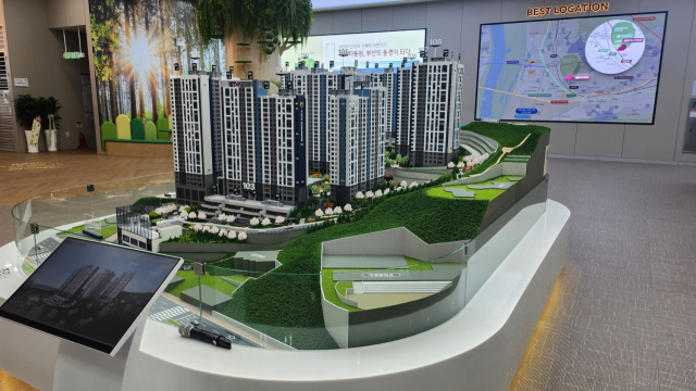 부산 사상구 사상공원과 인접한 더파크 비스타동원이 지난 17일 견본주택을 오픈하고 분양에 돌입했다. 견본주택 내부. 동원개발 제공