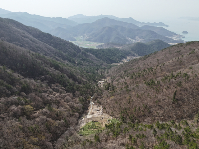 경남 남해군 서면 서호리 산 178-1번지 ‘대장군지’ 전경. 남해군 제공