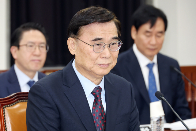 이종석 국가정보원장이 22일 서울 여의도 국회에서 열린 정보위원회 전체회의에 출석해 있다. 연합뉴스