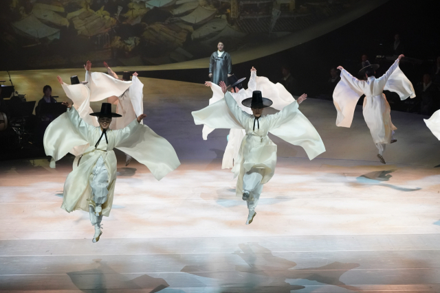 국립부산국악원이 2023년 첫선을 보인 국악극 ‘춤바람분데이’ 공연 모습.국립부산국악원 제공