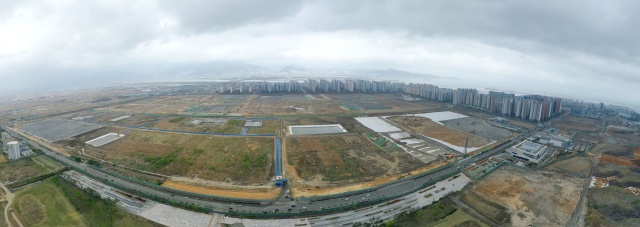 부산 강서구 명지동 명지국제신도시 2단계 조성 부지. 부산일보DB