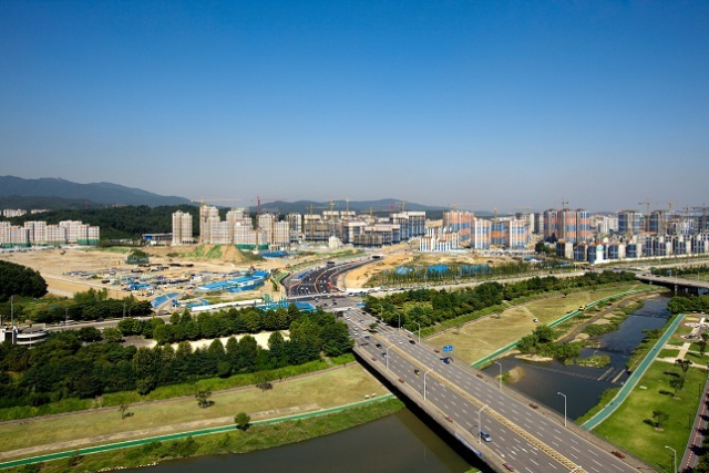 삼성물산이 시공을 맡은 판교신도시 건설현장에서 근로자 1명이 숨지는 중대재해 사고가 발생했다. 사진은 기사와 관련없음. 클립아트코리아