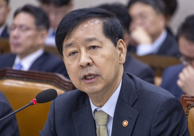 구윤철 부총리 겸 기획재정부 장관이 30일 국회 기획재정위원회에서 열린 기재부 종합 국정감사에 출석해 질의에 답하고 있다. 연합뉴스