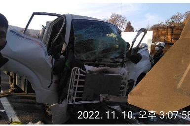 고속도로 교통사고 현장. 한국도로공사 제공