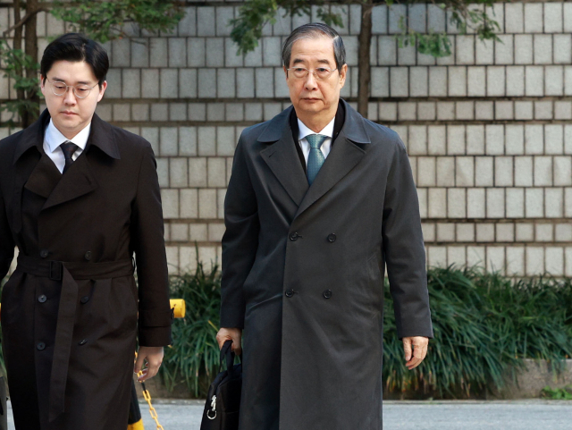 3일 한덕수 전 총리는 서울중앙지방법원에서 열린 내란 우두머리 방조 및 위증 등 혐의 사건 재판에 출석하고 있다. 연합뉴스