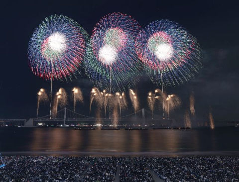 부산불꽃축제 15일 개최, 이기대·동백섬까지 확대