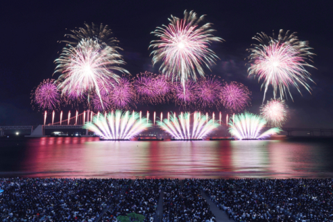 스무 살 맞은 부산불꽃축제, 이번 주 토요일 '특급 불꽃 쇼'