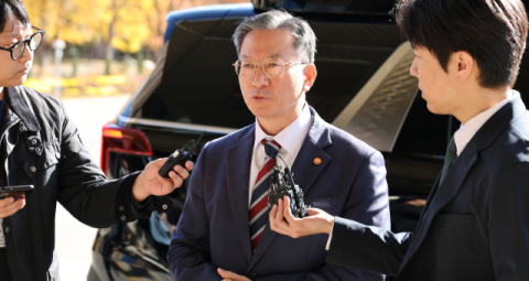 전국 검사장·지청장까지 집단 반발… '검란' 비화