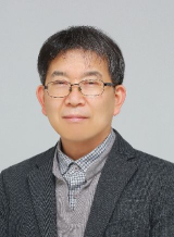 정달식 부산일보 논설위원. 부산일보DB