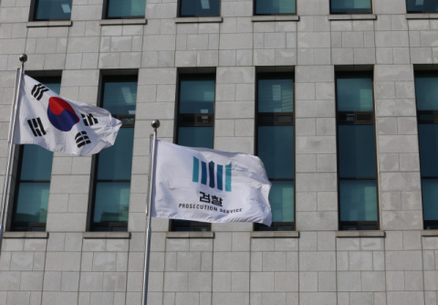 명확한 설명 없는 노만석에 법무부 외압 공방만 가열