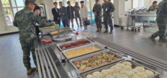 군급식 사진 캡처