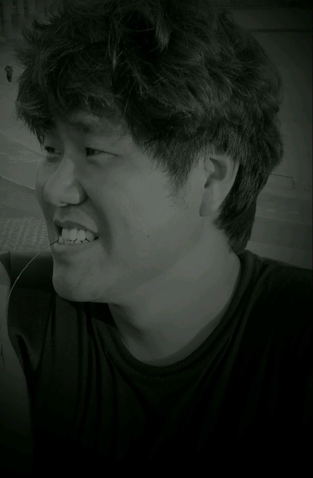 제30회 부산소설문학상 대상 수상자인 임성용 작가. 부산소설가협회 제공