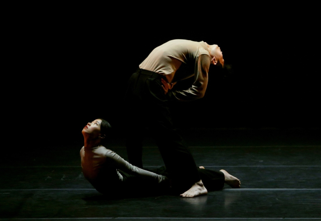 뽕잡화점 공연 모습. 부산무용협회 제공