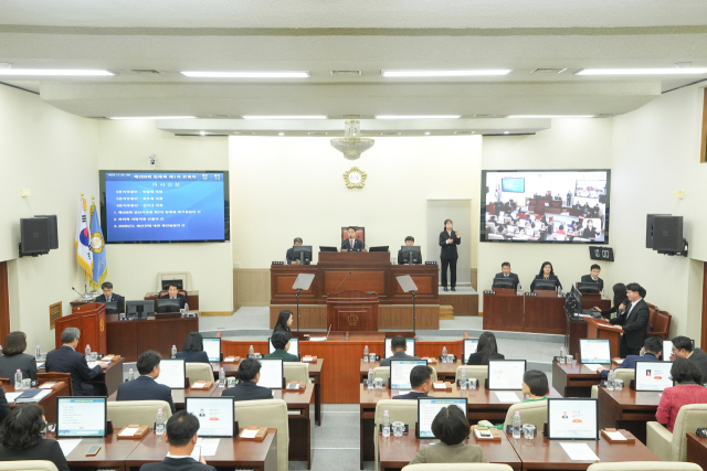 양산시의회가 25일 25일간의 제2차 정례회를 개최하고 있다. 양산시의회 제공