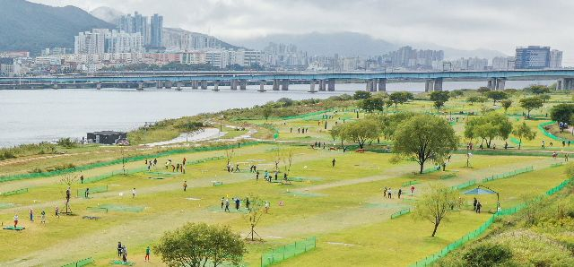 부산 강서구 대저생태공원 파크골프장 모습. 김종진 기자 kjj1761@