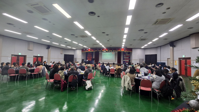 29일 부산 남구 부산시 여성회관에서 부산 시민 100명이 참여한 가운데 ‘우리가 원하는 부산의 미래’ 정책 숙의 공론장이 열렸다. 부산시민운동지원센터 제공