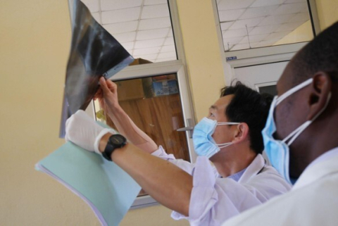 정부포상(국무총리 표창) 수상자(박준범 병원장) 활동사진.