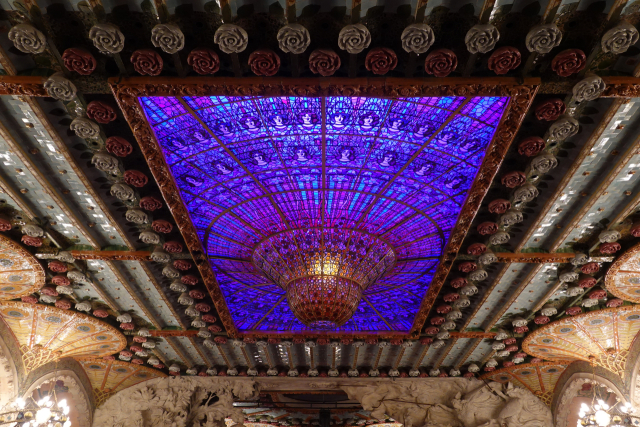 카탈루냐 음악당 천장 스테인드 글라스. 이상훈 제공