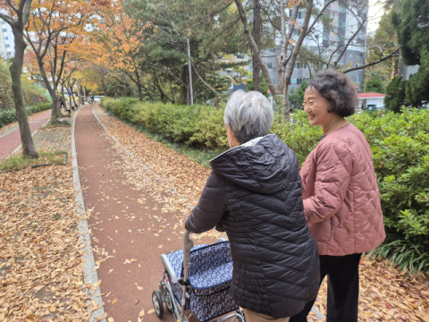 해운대구 좌2동 지역사회보장협의체, 지역 어르신과 ‘우리 동네 마실’