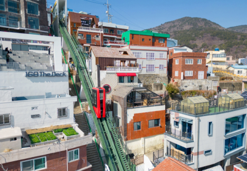 부산 동구 ‘초량168계단 하늘길’, 세계 최고 엘리베이터로 인정받아