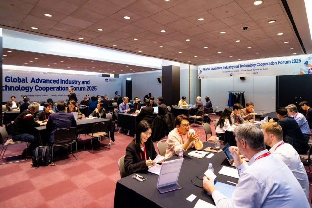 국경 넘는 첨단산업 협력, 한국서 더 확대됐다 - 뉴스 썸네일 이미지