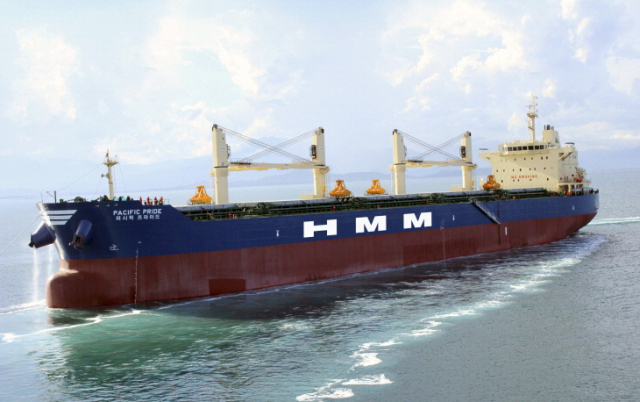 HMM의 6만t급 벌크화물선 퍼시픽프라이드호. 부산일보DB