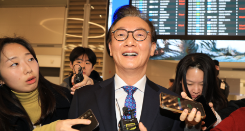 ‘통일교 금품수수 의혹’ 전재수 전 장관 등 3명 피의자 입건