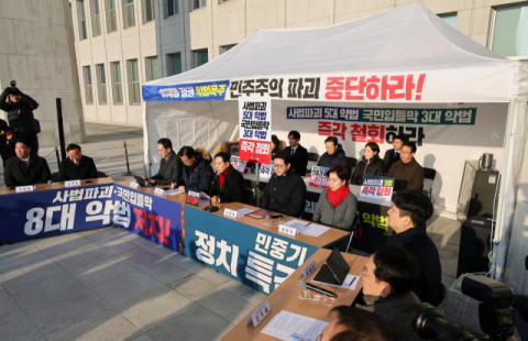 통일교 ‘호재’에도 지지율 맥못추는 국힘… 내부 충돌 격화