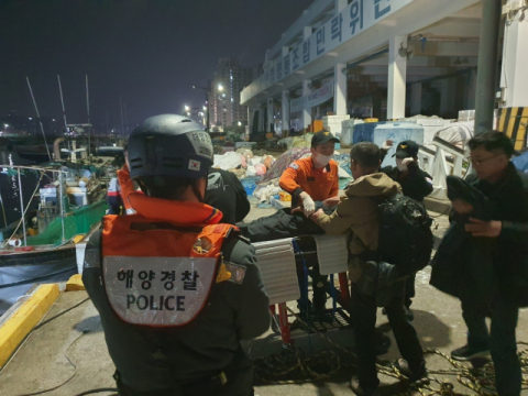 광안대교 앞 해상에서 크루즈선 내 계단 추락 60대 부상