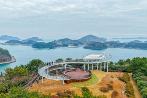 ‘일몰 맛집’ 통영 달아전망대 새 단장…30일 공개
