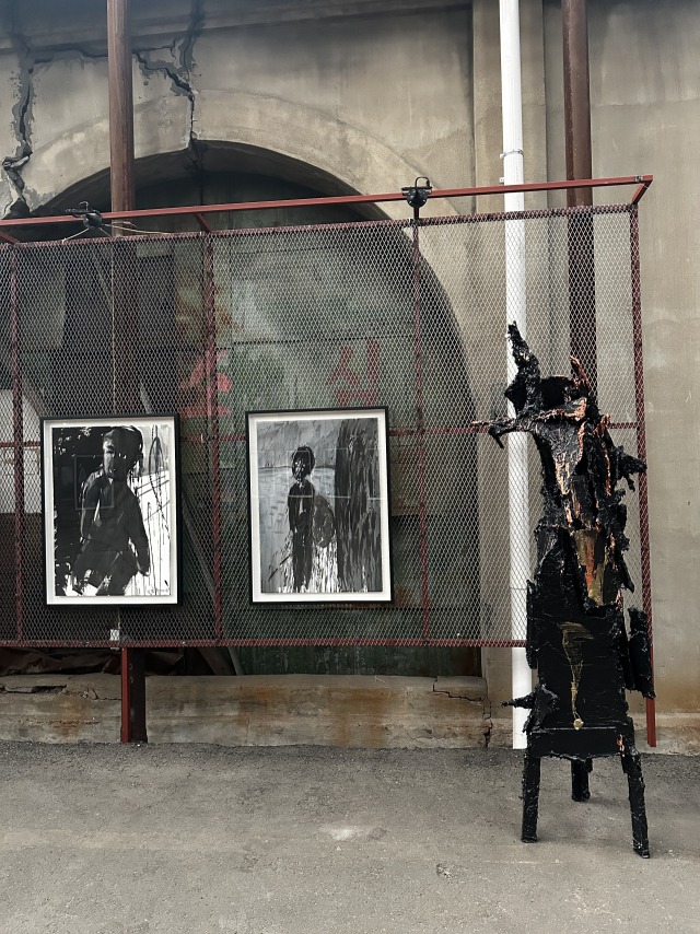 길 후 부산 개인전 ‘무량대수’(無量大數) 전시장에 설치된 작품. 김은영 기자 key66@