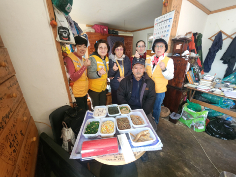 부산 북구 만덕1동 적십자봉사회, 홀로 어르신 생일축하 시간 가져