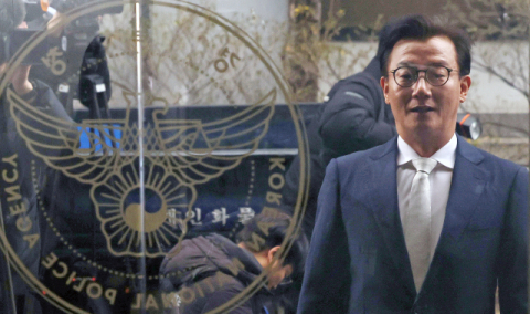 ‘통일교 키맨’ 13시간 조사… 로비 실체 규명 속도