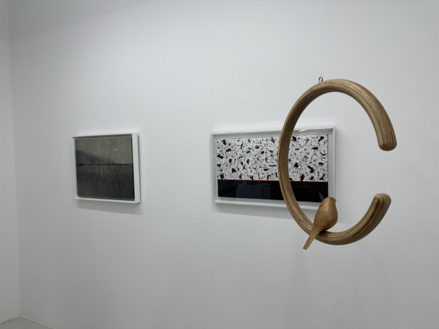 부산 최초의 미술 동인 ‘혁’이 지난 22일부터 오는 30일까지 ‘함께 나눔’전을 수영구 망미동 이웰갤러리에서 열고 있다. 김은영 기자 key66@