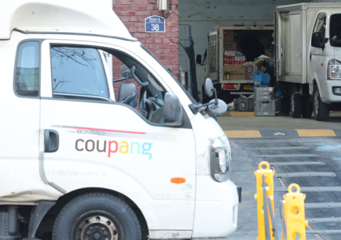 쿠팡 “정부 지시로 조사…기기 회수 역시 정부 요청” 반박나서