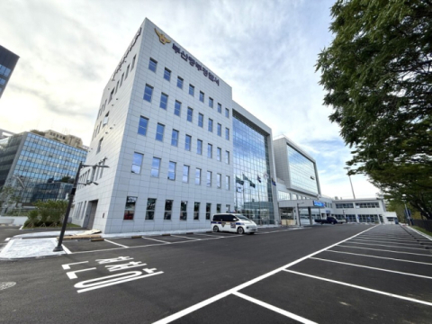 부산 중구서 만취 운전 차량 ‘쾅’… 1명 부상