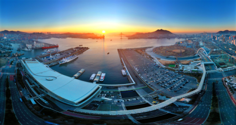 ‘포용 도시 부산’ 개방 DNA로 해양수도 미래 열자 [부산은 열려 있다]