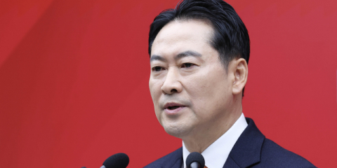 ‘계엄 사과’ 했지만 ‘윤 절연’은 침묵… 장동혁표 ‘변화’ 통할까