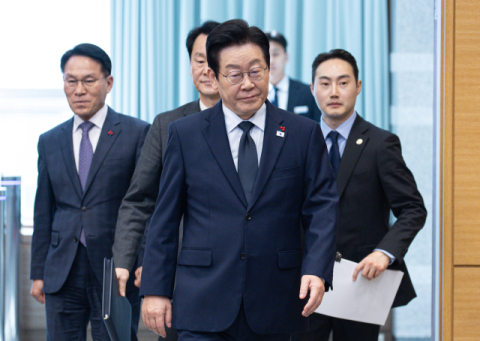 이 대통령 새해 첫 수보회의…대전환 기반 