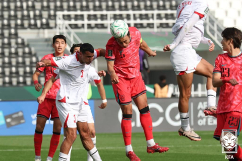 수비 불안 ‘진땀승’ 한국 축구… 공격력 발판 조 1위로 8강 간다
