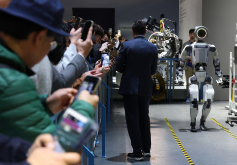 현실로 다가선 ‘실물 AI 시대’ [CES 2026 결산]