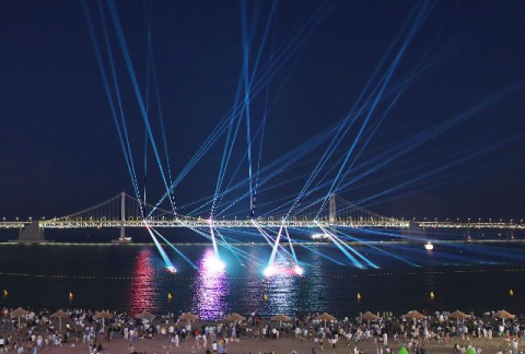 [사설] 광안리 드론레이저쇼 부산의 대표 관광 콘텐츠로 키우자