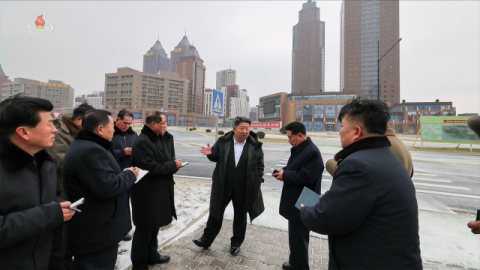 이 대통령 구애에도 멀어지는 북...