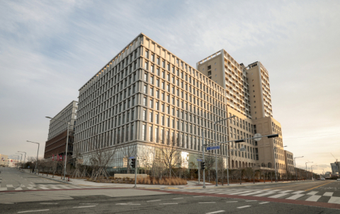 고품격 의료·인프라 있다더니… 실버타운 입주자 “돈 돌려달라”