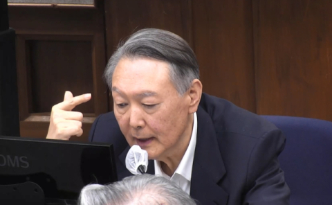 尹 1시간 넘게 최후진술…