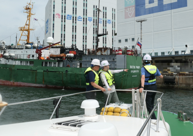해수부, 설 명절 앞두고 전국 여객선·항만시설물 안전 집중점검 - 뉴스 썸네일 이미지