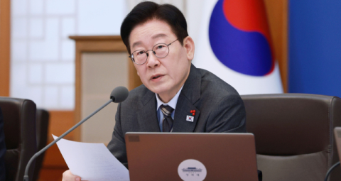 '전재수' 성과 치하한 李, HMM 부산 이전 현황 점검
