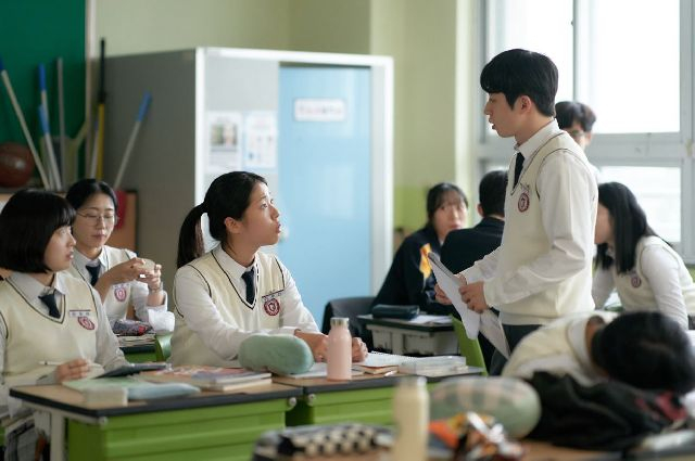 영화 '세계의 주인' 스틸컷. 바른손이앤에이 제공