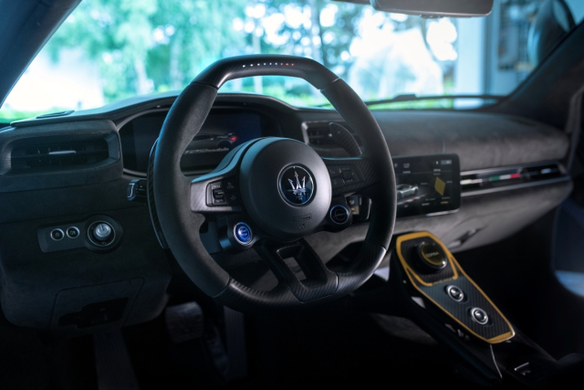 마세라티 ‘GT2 스트라달레’ 실내.마세라티코리아 제공